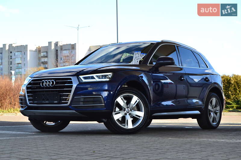 Внедорожник / Кроссовер Audi Q5 2017 в 