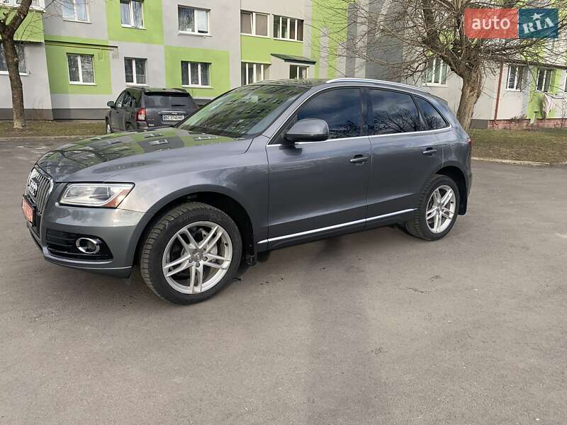 Позашляховик / Кросовер Audi Q5 2013 в Новояворівську