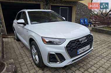 Внедорожник / Кроссовер Audi Q5 2021 в 