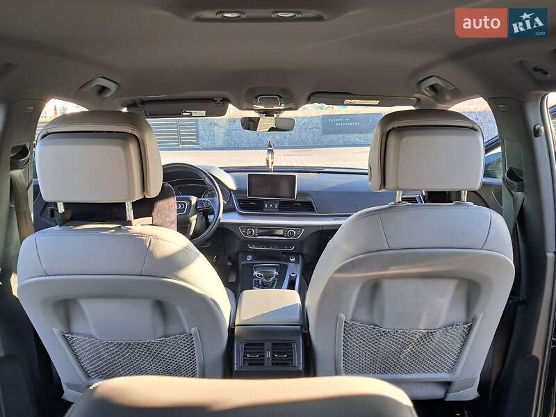 Внедорожник / Кроссовер Audi Q5 2019 в Ужгороде