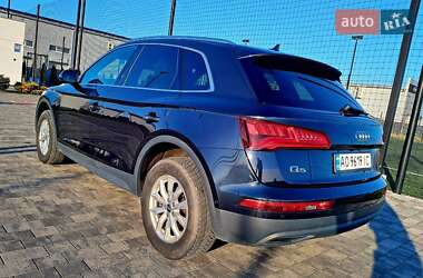 Позашляховик / Кросовер Audi Q5 2019 в Ужгороді