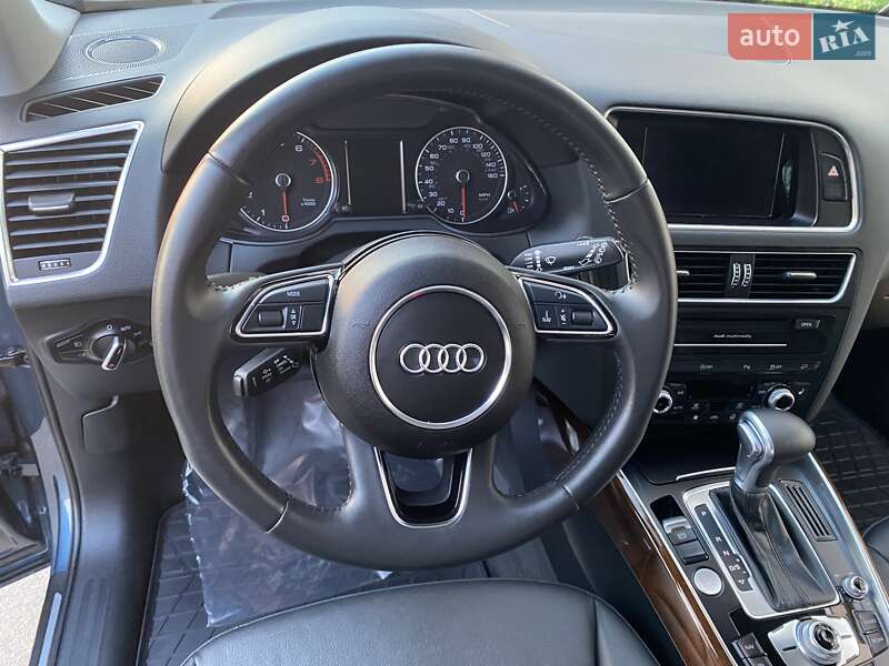 Внедорожник / Кроссовер Audi Q5 2015 в Киеве