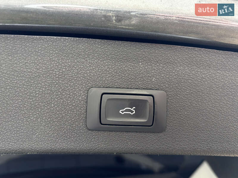 Внедорожник / Кроссовер Audi Q5 2015 в Стрые