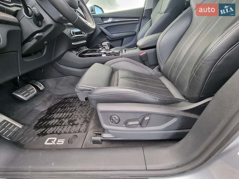 Внедорожник / Кроссовер Audi Q5 2020 в Харькове