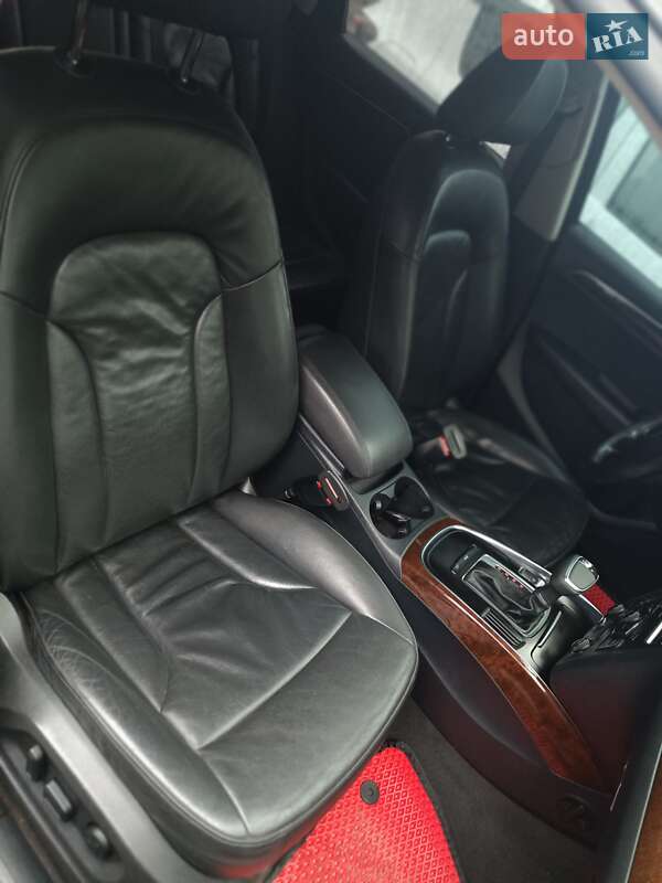 Внедорожник / Кроссовер Audi Q5 2011 в Запорожье