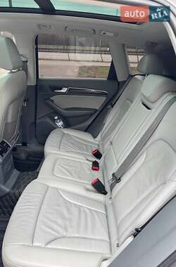 Внедорожник / Кроссовер Audi Q5 2013 в 