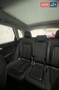 Внедорожник / Кроссовер Audi Q5 2018 в 