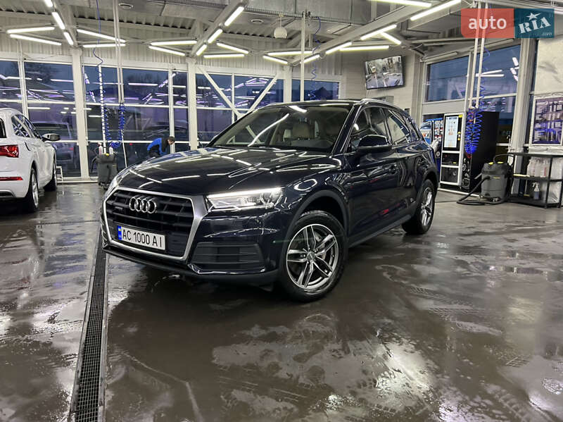 Внедорожник / Кроссовер Audi Q5 2018 в Луцке