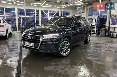 Внедорожник / Кроссовер Audi Q5 2018 в 