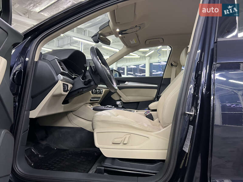 Внедорожник / Кроссовер Audi Q5 2018 в Луцке