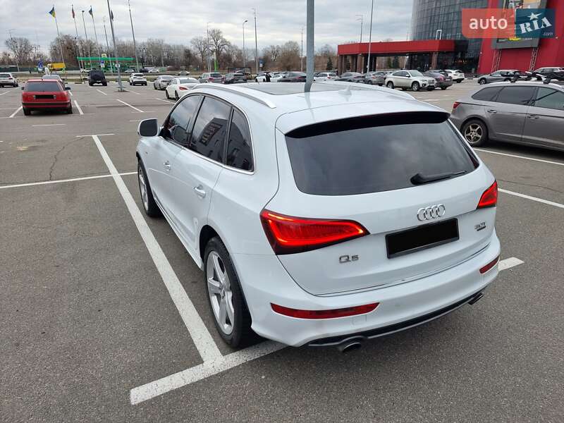 Внедорожник / Кроссовер Audi Q5 2015 в Киеве