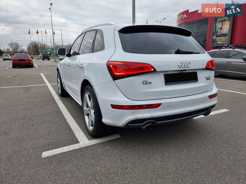 Внедорожник / Кроссовер Audi Q5 2015 в Киеве