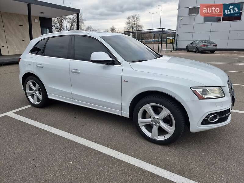 Внедорожник / Кроссовер Audi Q5 2015 в Киеве