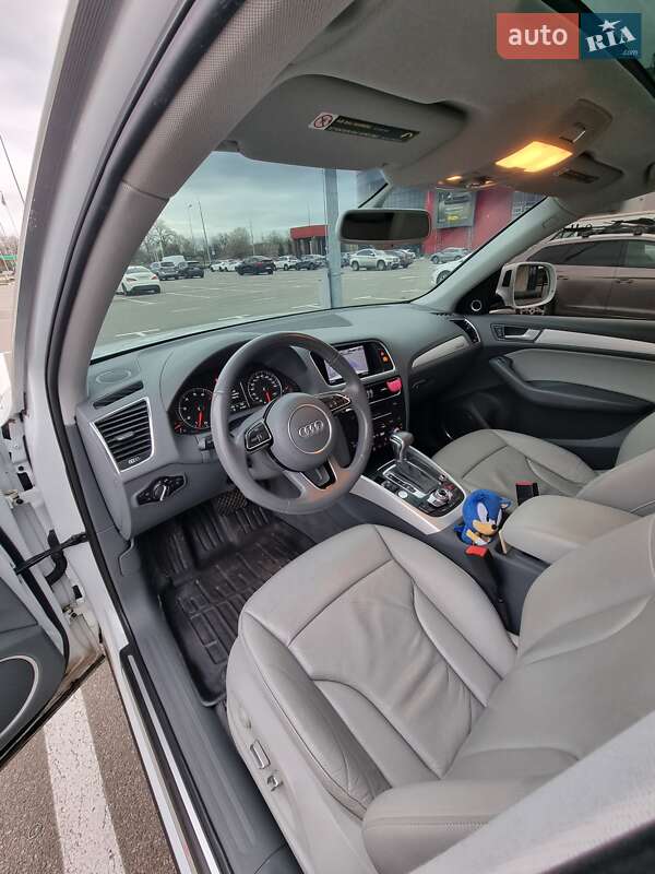 Внедорожник / Кроссовер Audi Q5 2015 в Киеве