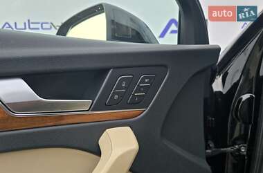 Позашляховик / Кросовер Audi Q5 2021 в 