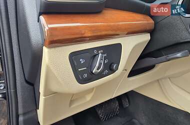 Позашляховик / Кросовер Audi Q5 2021 в 
