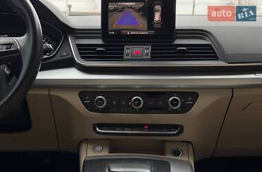 Внедорожник / Кроссовер Audi Q5 2018 в 
