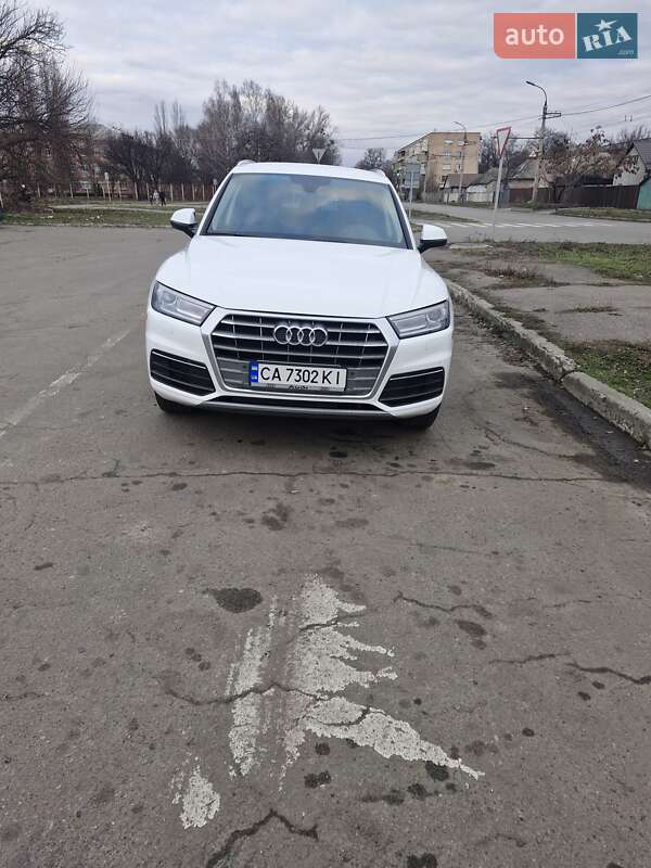 Внедорожник / Кроссовер Audi Q5 2020 в Черкассах