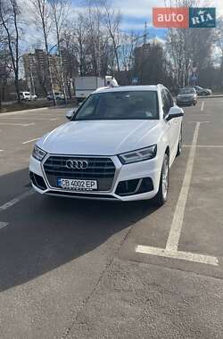 Внедорожник / Кроссовер Audi Q5 2017 в Киеве