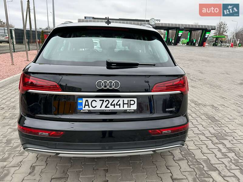 Внедорожник / Кроссовер Audi Q5 2021 в Луцке