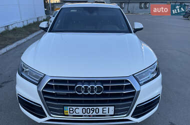 Внедорожник / Кроссовер Audi Q5 2017 в 