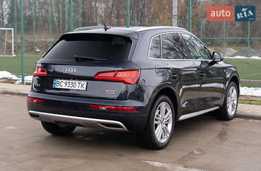Внедорожник / Кроссовер Audi Q5 2018 в 