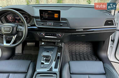 Внедорожник / Кроссовер Audi Q5 2019 в 