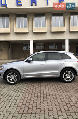 Внедорожник / Кроссовер Audi Q5 2015 в 