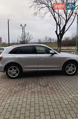 Внедорожник / Кроссовер Audi Q5 2015 в 