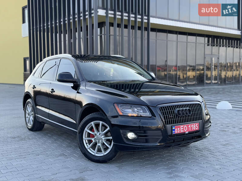 Позашляховик / Кросовер Audi Q5 2010 в Чернівцях