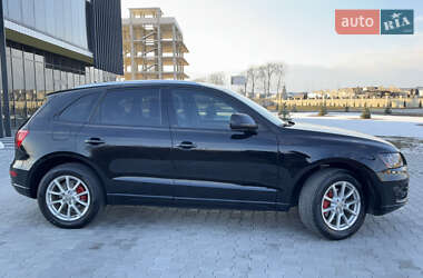 Позашляховик / Кросовер Audi Q5 2010 в Чернівцях