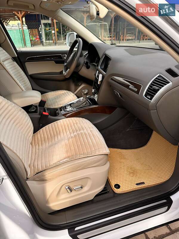 Внедорожник / Кроссовер Audi Q5 2015 в Хмельницком