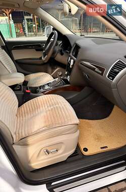 Внедорожник / Кроссовер Audi Q5 2015 в 