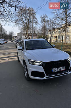 Внедорожник / Кроссовер Audi Q5 2018 в 