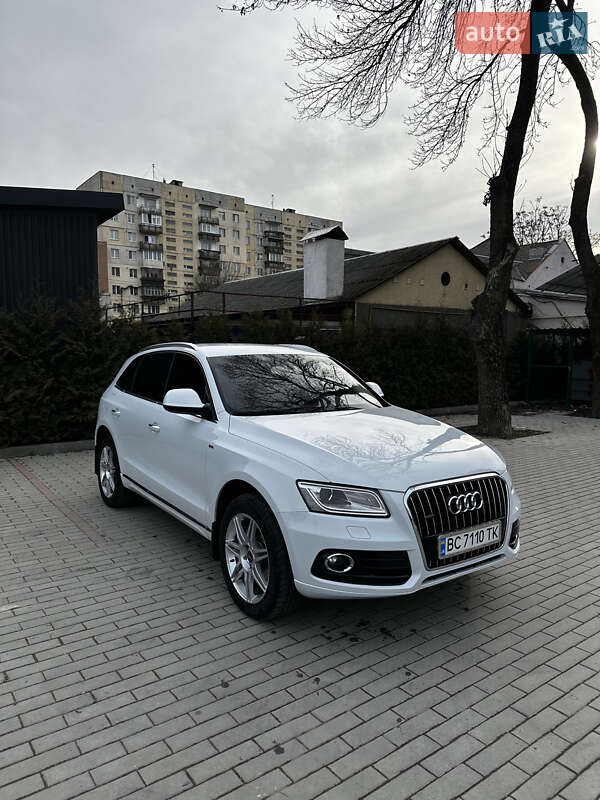 Позашляховик / Кросовер Audi Q5 2016 в 