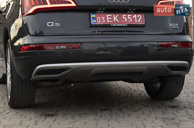 Внедорожник / Кроссовер Audi Q5 2018 в 