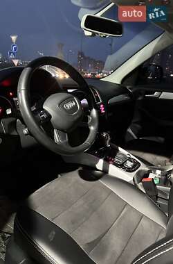 Внедорожник / Кроссовер Audi Q5 2015 в Киеве