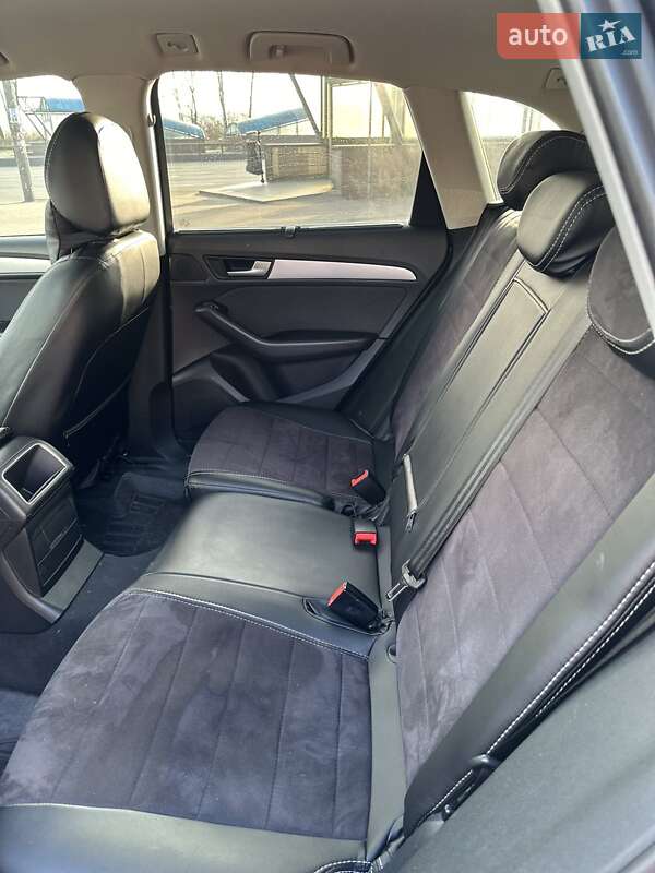 Внедорожник / Кроссовер Audi Q5 2015 в Киеве