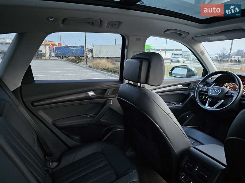 Внедорожник / Кроссовер Audi Q5 2020 в Львове фото 28 Внедорожник / Кроссовер Audi Q5 2020 в Львове