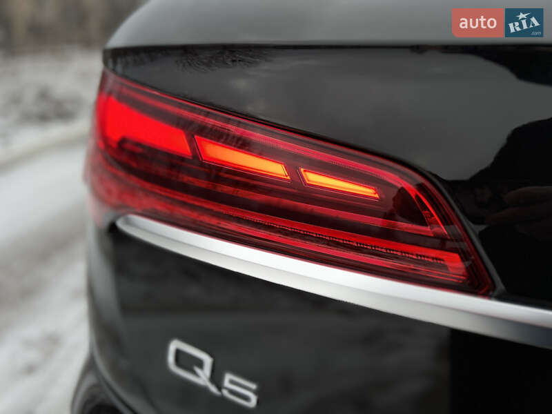 Позашляховик / Кросовер Audi Q5 2021 в Харкові