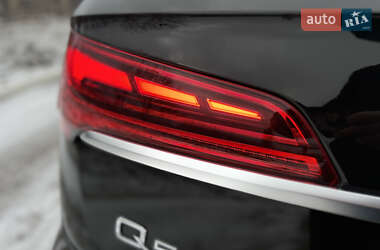 Позашляховик / Кросовер Audi Q5 2021 в 