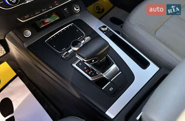 Внедорожник / Кроссовер Audi Q5 2019 в 