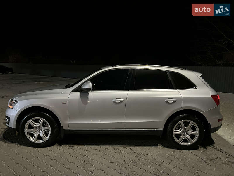 Позашляховик / Кросовер Audi Q5 2009 в Томашполі