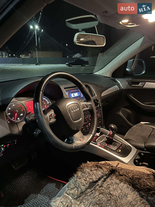 Позашляховик / Кросовер Audi Q5 2009 в Томашполі