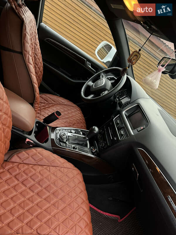 Внедорожник / Кроссовер Audi Q5 2011 в Вараше