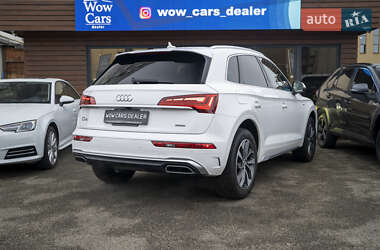 Внедорожник / Кроссовер Audi Q5 2021 в 