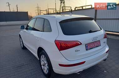 Позашляховик / Кросовер Audi Q5 2011 в Луцьку