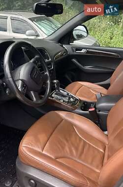 Внедорожник / Кроссовер Audi Q5 2011 в 