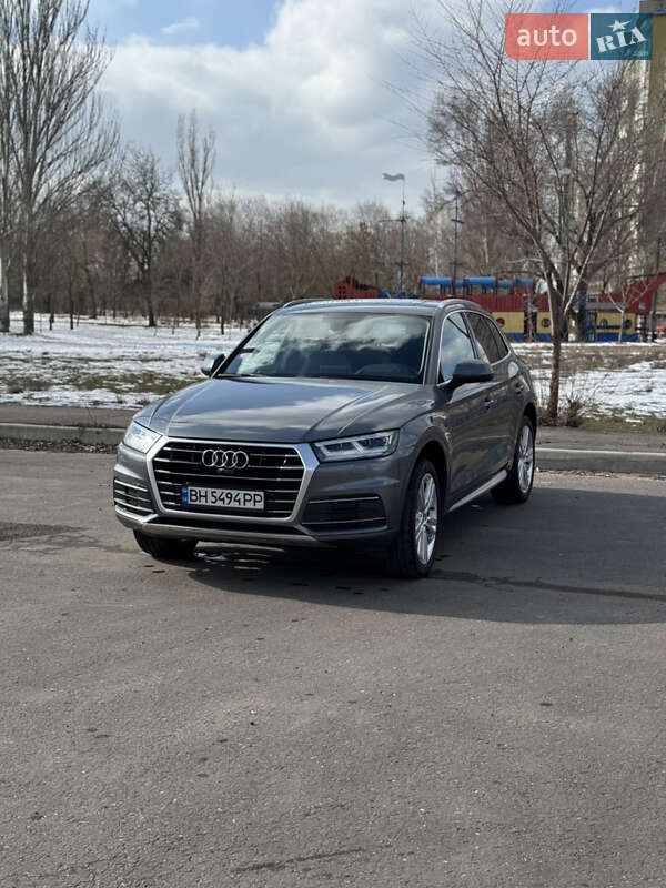 Внедорожник / Кроссовер Audi Q5 2018 в Измаиле