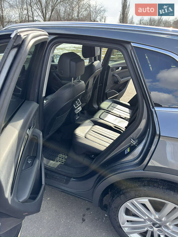 Внедорожник / Кроссовер Audi Q5 2018 в Измаиле
